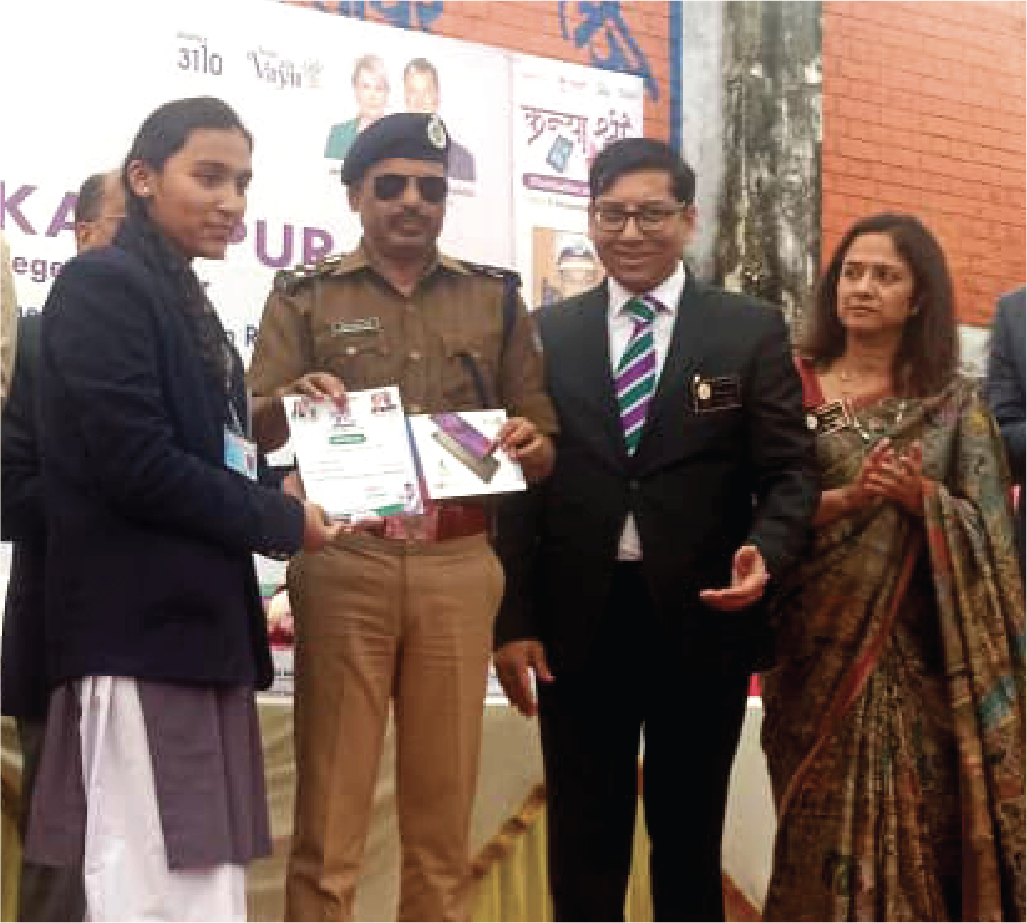 Students receiving E-Vidya tablets